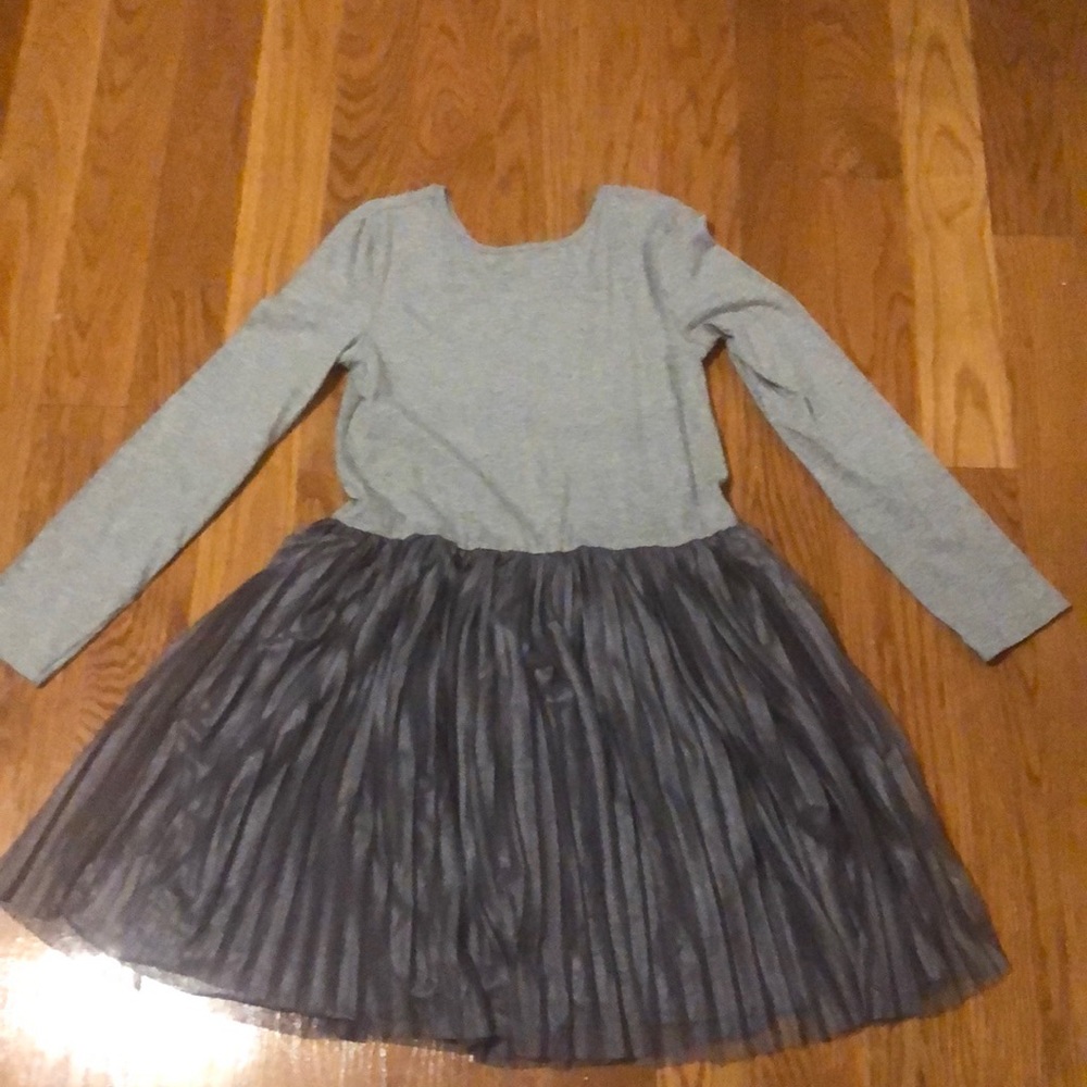 Girls grey long sleeved dress
